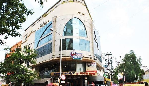Empire International Church Street Bangalore Buitenkant foto